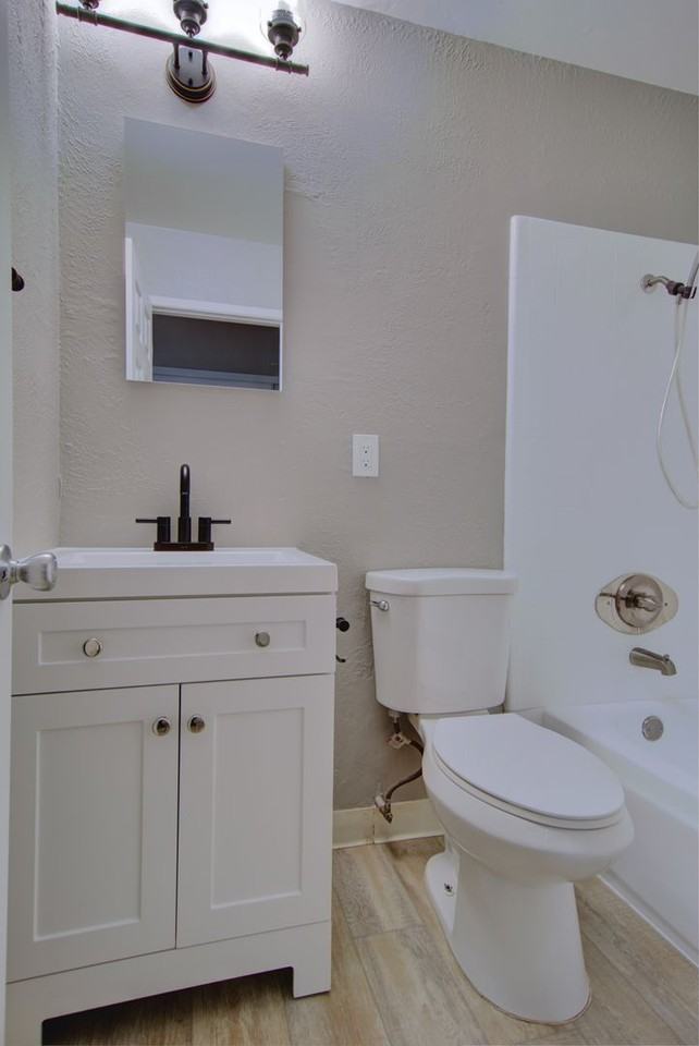 25401 Cypress Ave - Park Place - Photo 3 of 27