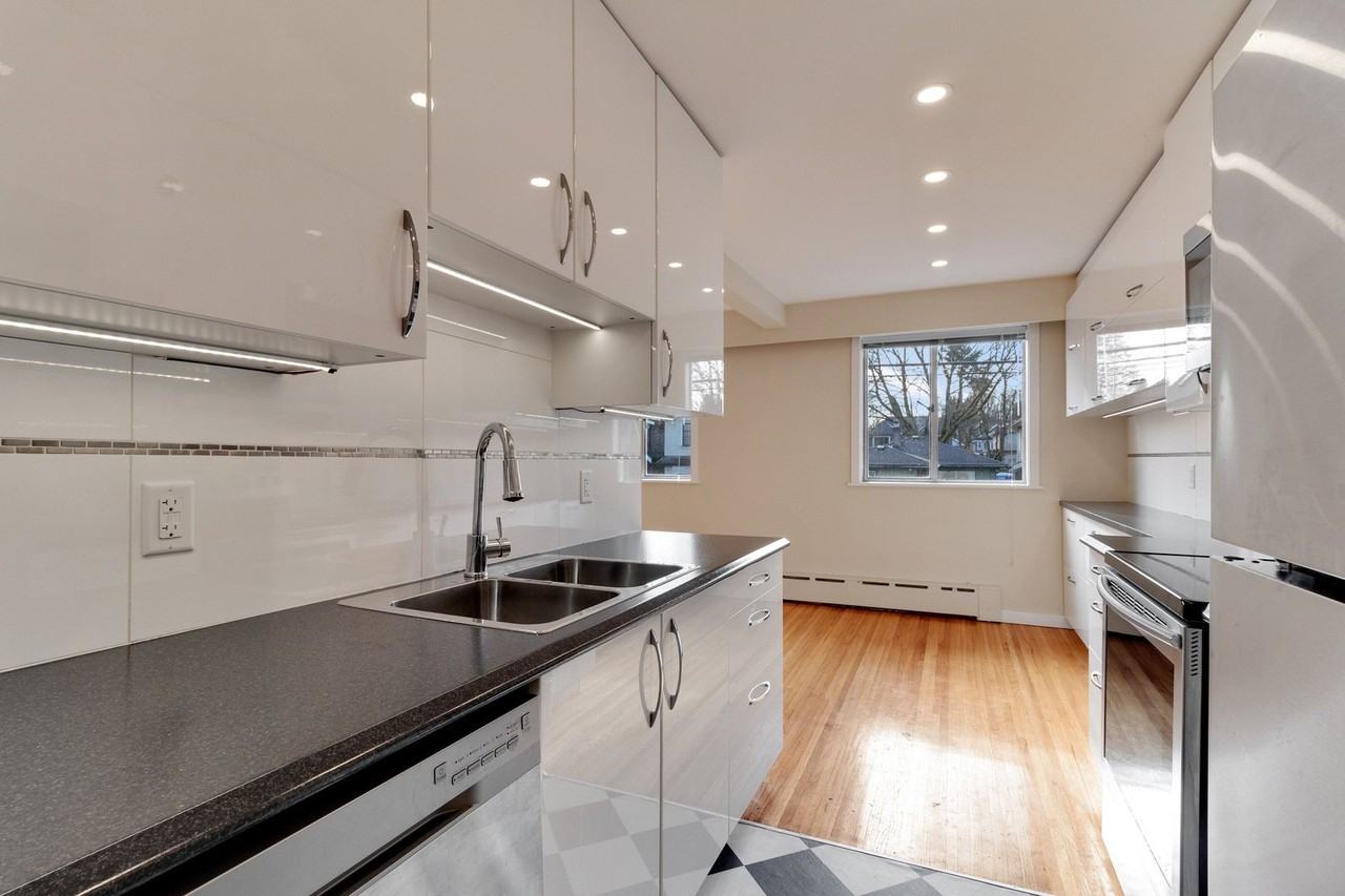 4326 West 10th Ave - Photo 3 of 12