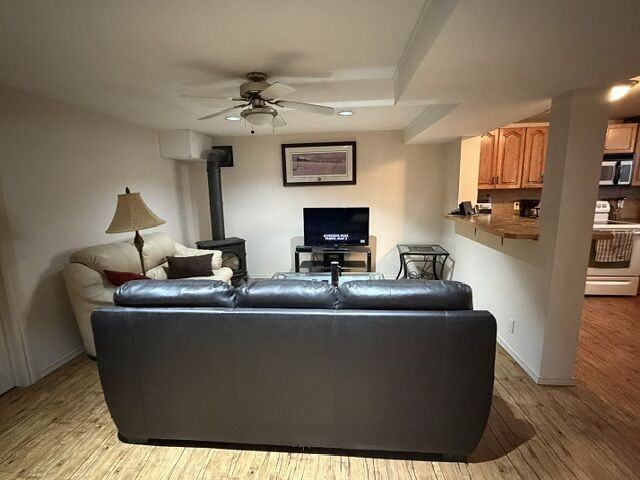 12 Alcock Close - Photo 2 of 7