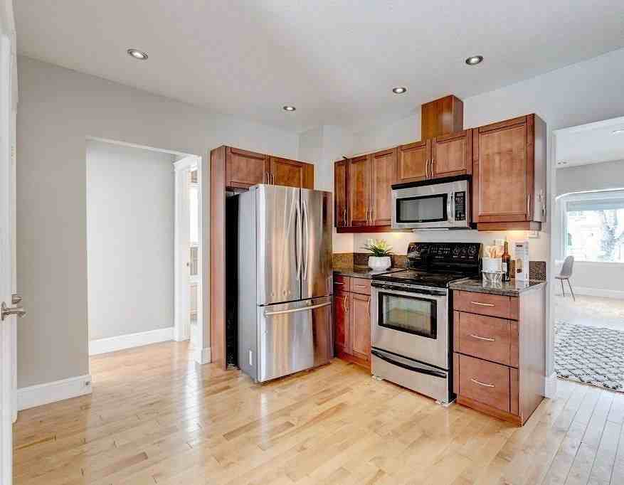 10950 73 Ave Nw - Photo 6 of 18