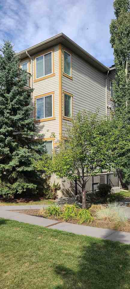 246 Mckenzie Towne Lane Se - Photo 2 of 37