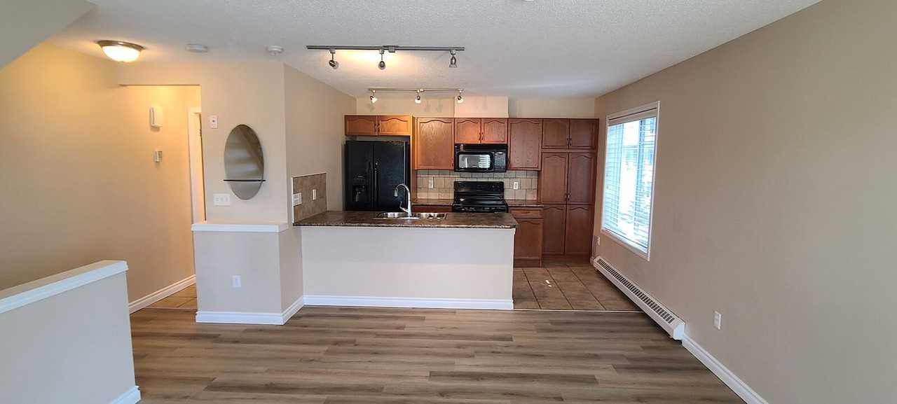 246 Mckenzie Towne Lane Se - Photo 7 of 37