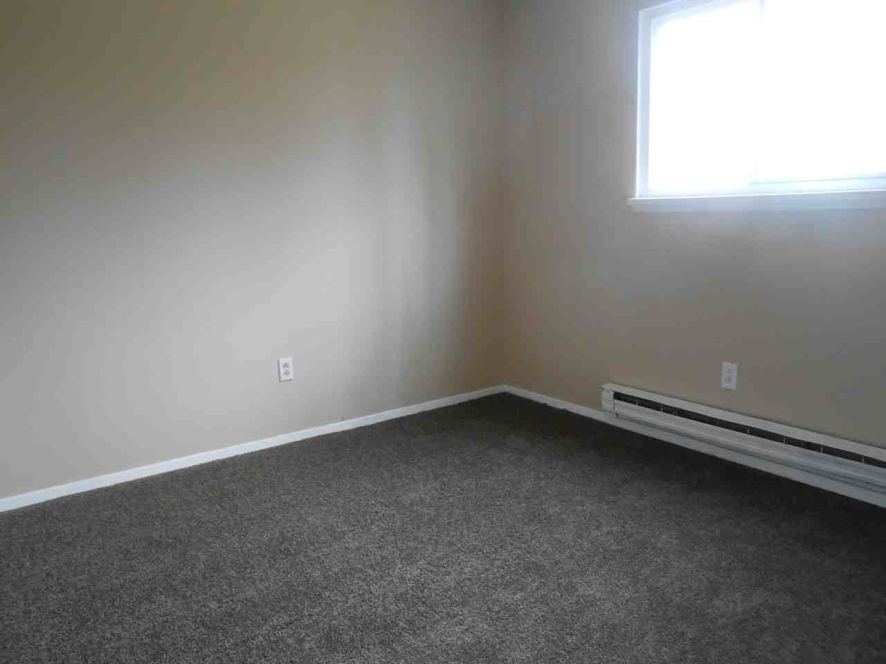 4434 Dunloe Ct - Photo 6 of 11
