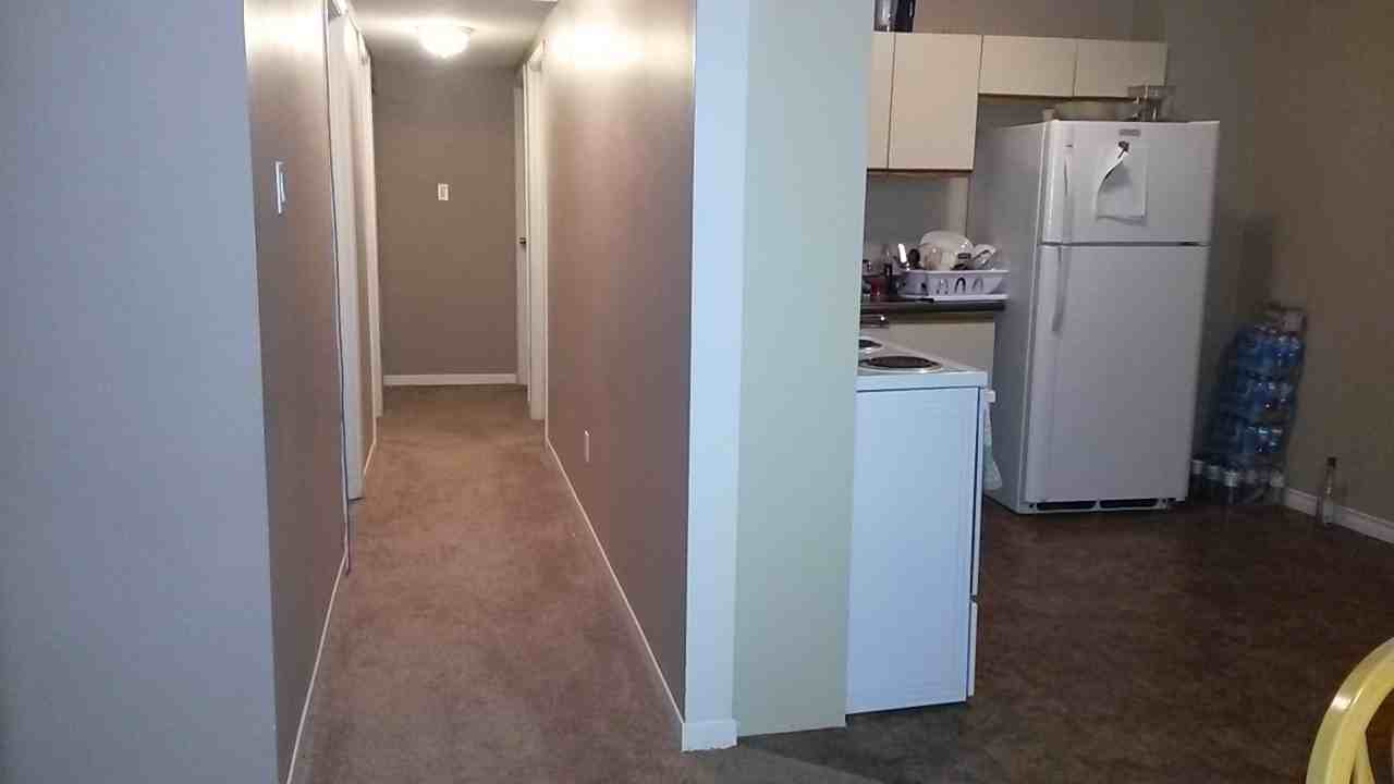 9 Jacksway Crescent - Photo 3 of 9