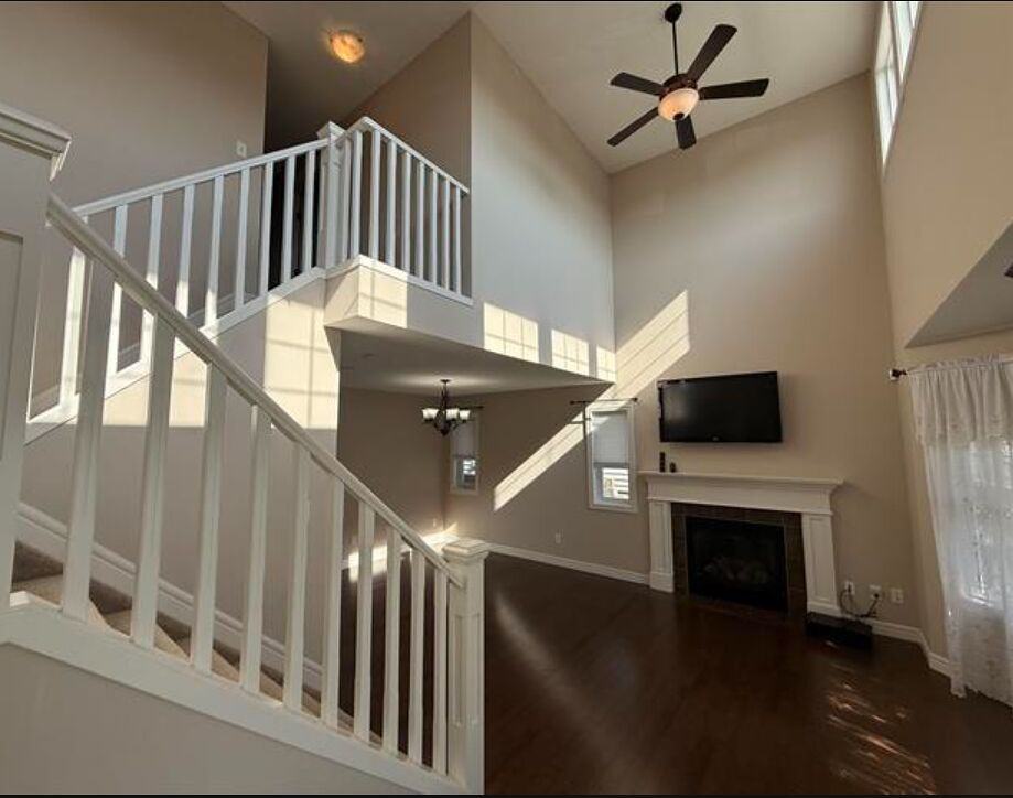 626 178a St Sw - Photo 3 of 22