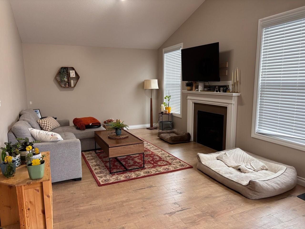 16527 131 St Nw - Photo 5 of 10