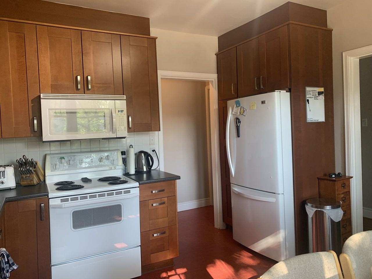 10240 136 St Nw - Photo 6 of 16