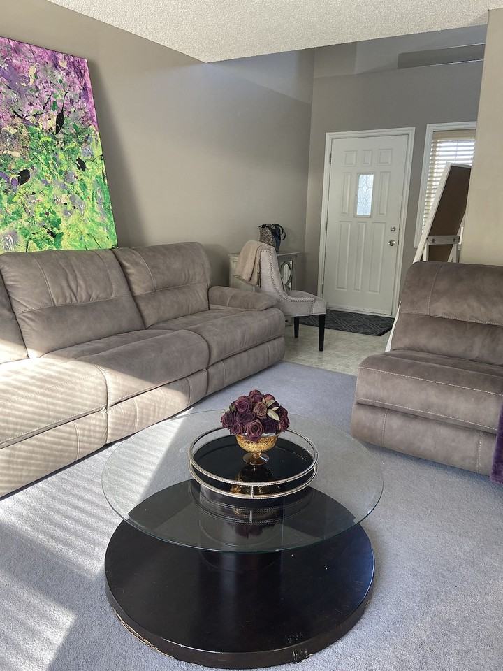 12817 161 Ave Nw - Photo 3 of 20