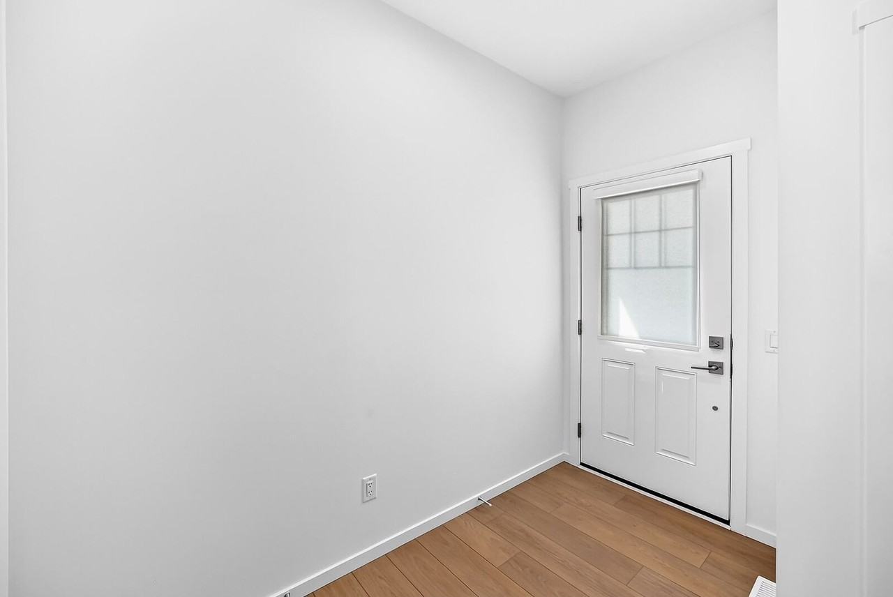 4853 Cawsey Terr Sw - Photo 4 of 33