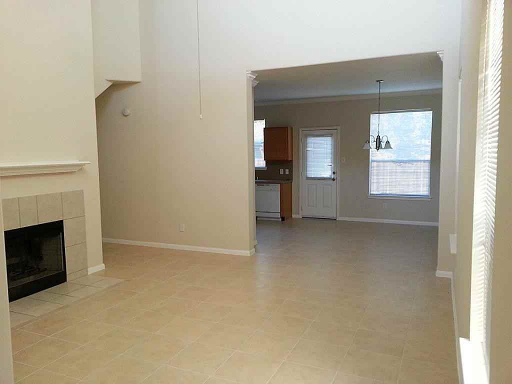 16618 Pademelon Dr - Photo 5 of 9
