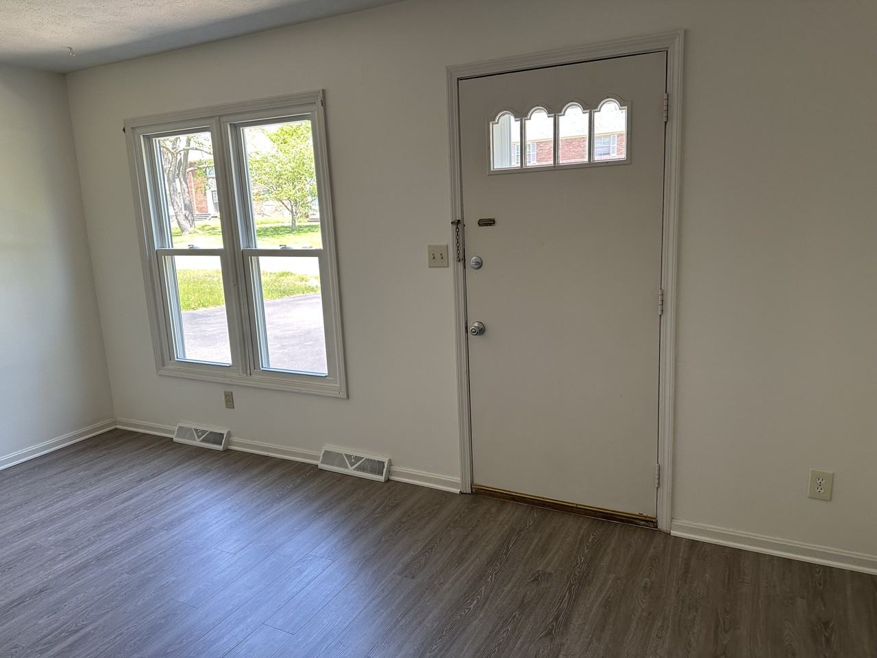 58 North Pershing Avenue - Photo 3 of 16