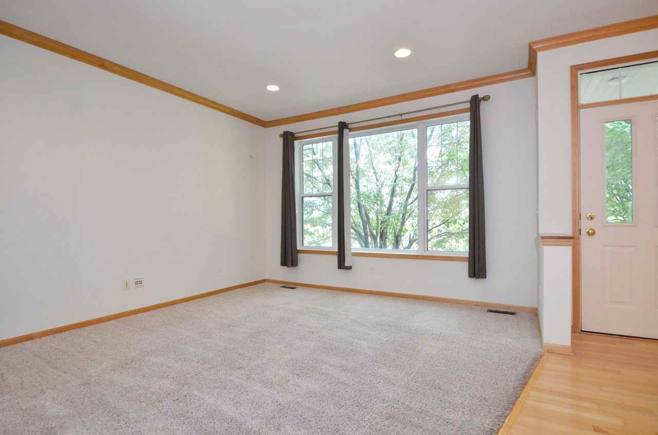 11296 Baltimore St Ne #B - Photo 3 of 34