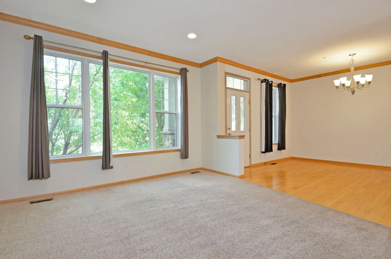 11296 Baltimore St Ne #B - Photo 4 of 34