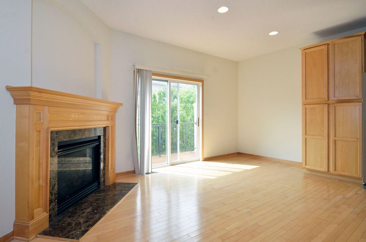 11296 Baltimore St Ne #B - Photo 6 of 34
