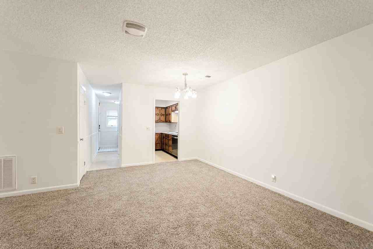 26 Orantes Pl - Photo 4 of 21