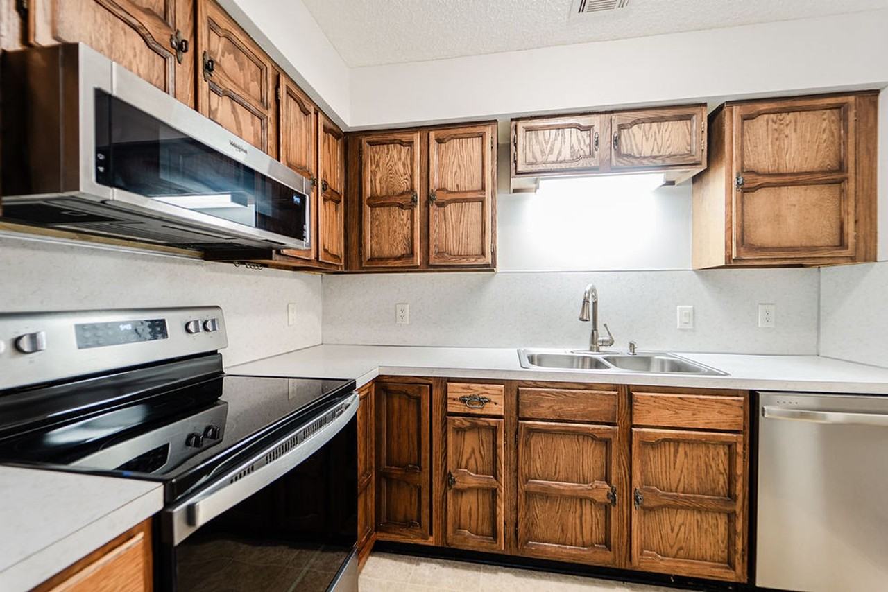 26 Orantes Pl - Photo 7 of 21