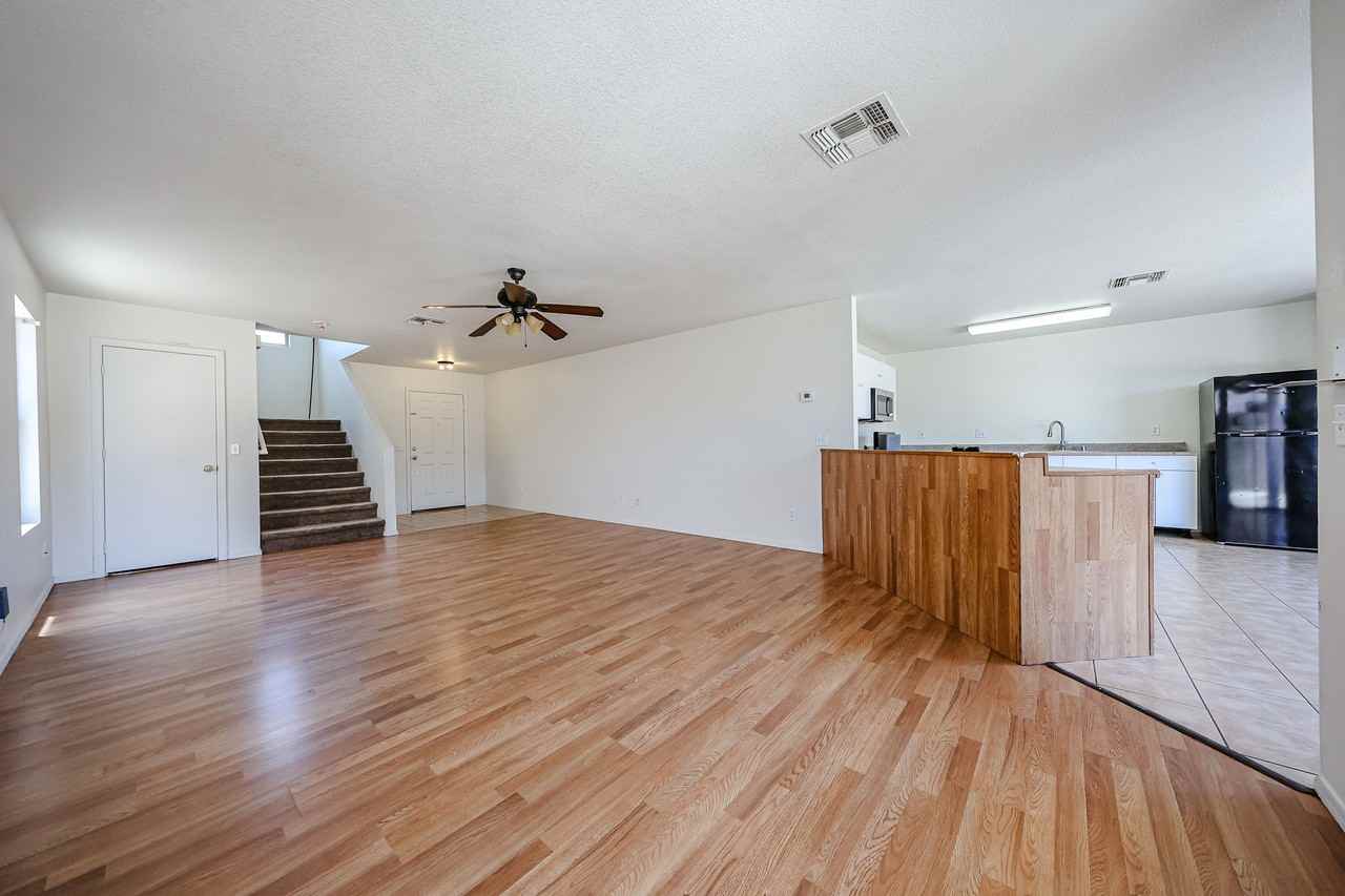 11816 W Rosewood Dr #1 - Photo 6 of 33