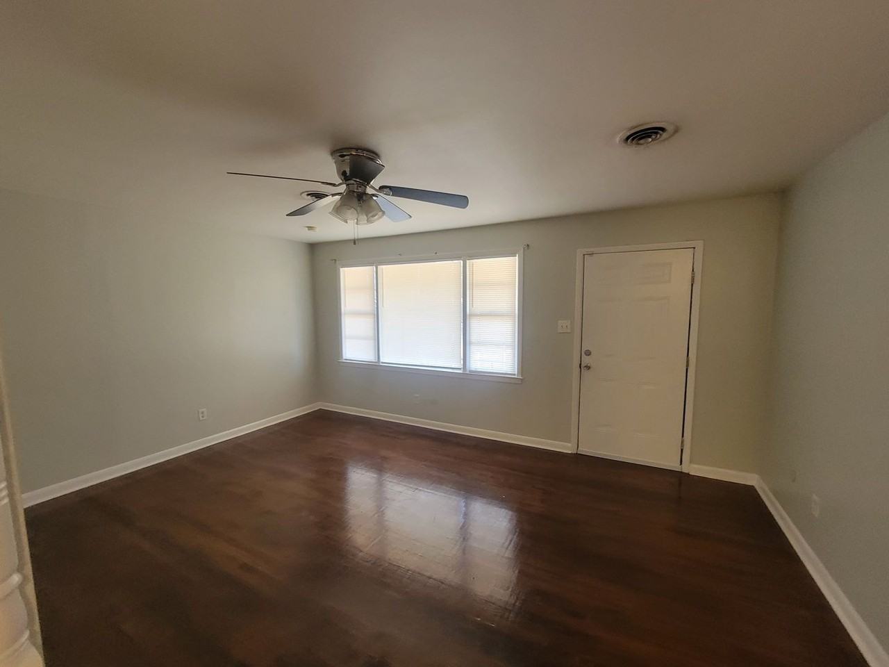 2614 Glenn Hills Dr - Photo 3 of 17
