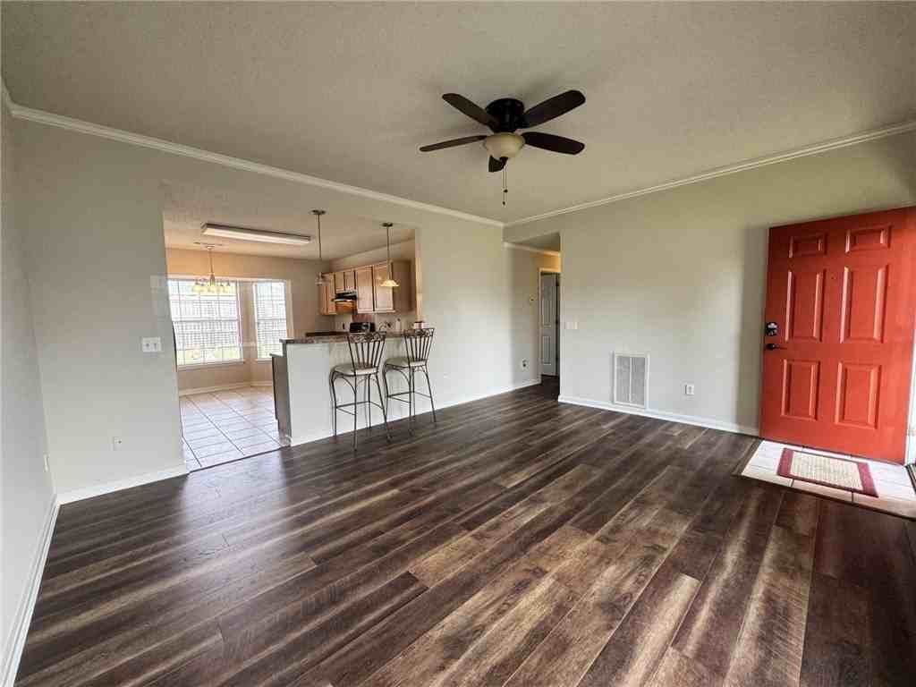 608 Barbara Ave - Photo 4 of 22