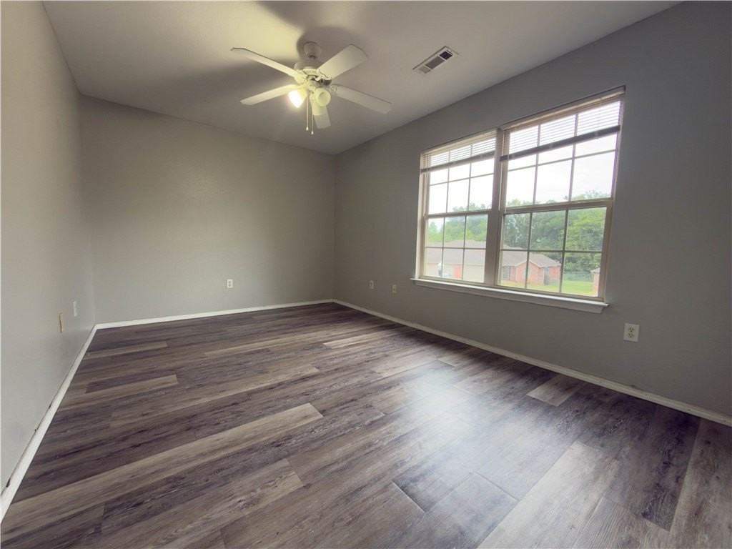 3207 Sw Amberwood Ave #2 - Photo 5 of 11