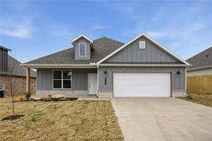 featured image of 2306 N Presley St