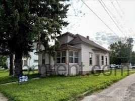 featured image of 506 7th St Ne #6-1