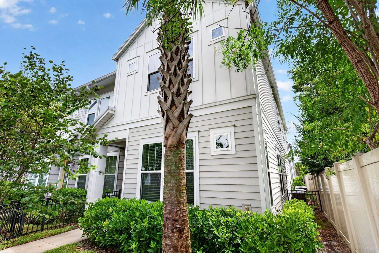 7446 Loggerhead Ct - Photo 3 of 37