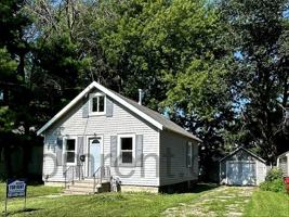 featured image of 1207 9th St Ne #1