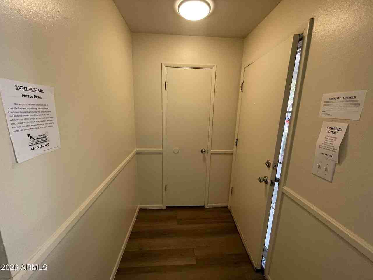613 N Pioneer Cir - Photo 3 of 16