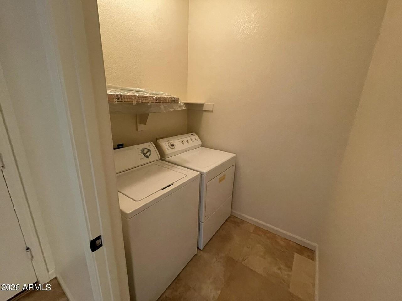 629 S Oak St - Photo 7 of 16