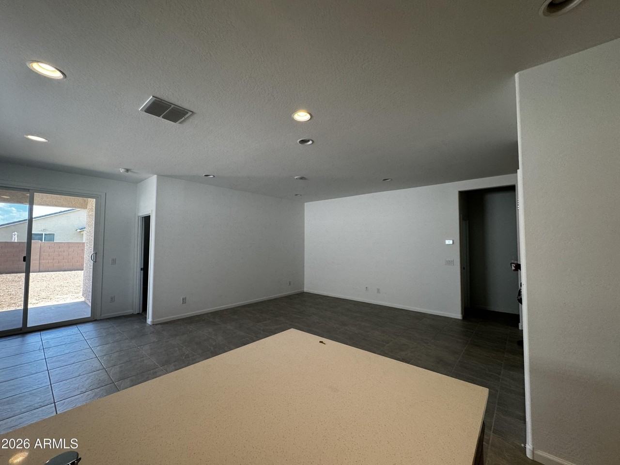9819 W Flower St - Photo 7 of 29