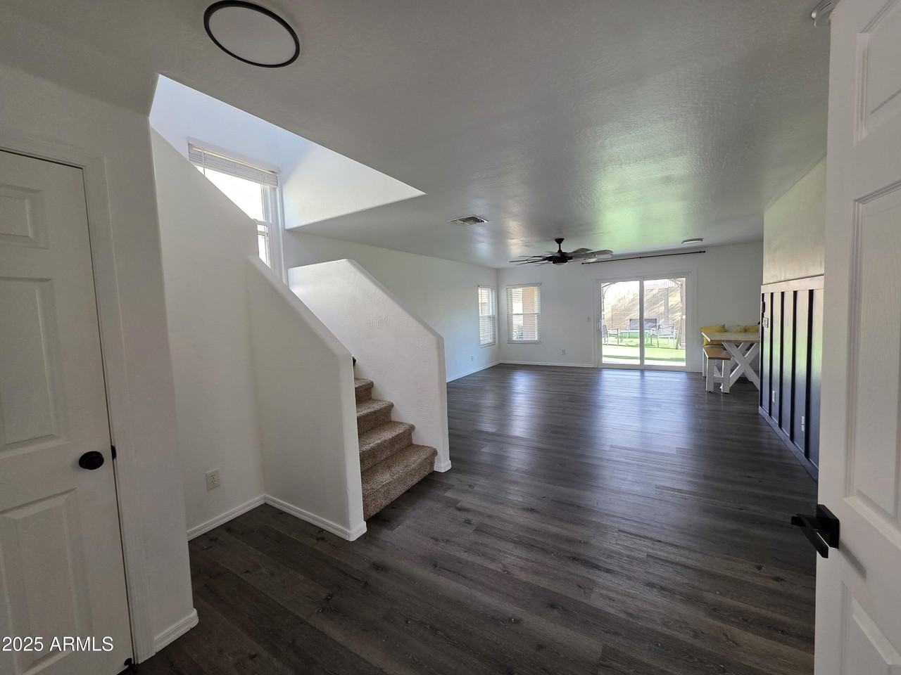 22461 W Woodlands Ave - Photo 4 of 32