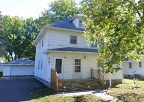 featured image of 1816 1/2 10th St E