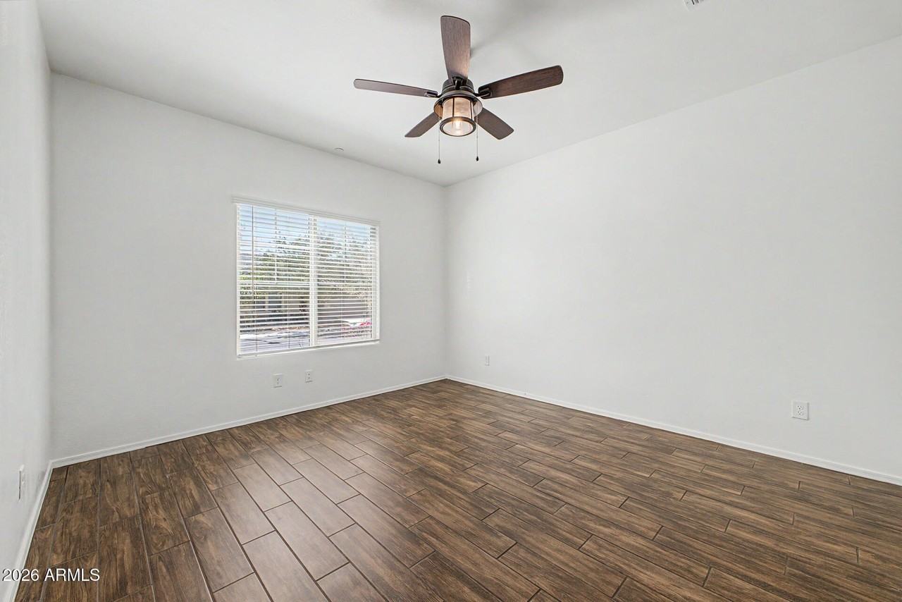 2394 N 212th Dr - Photo 5 of 38