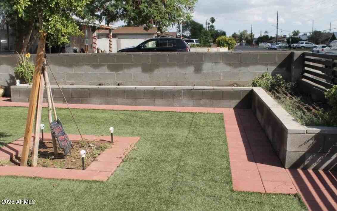 4828 W Encanto Blvd - Photo 4 of 18