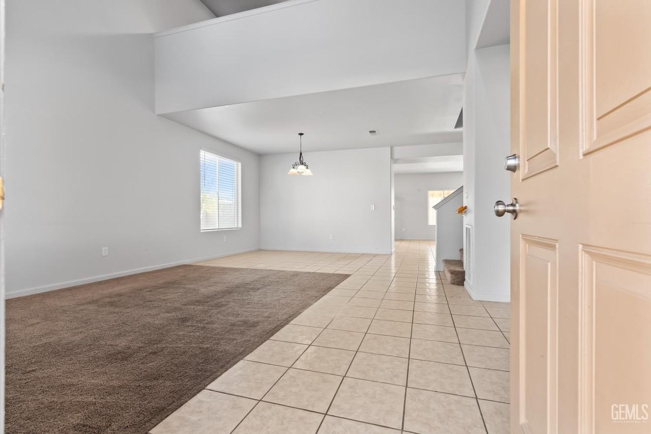 11311 San Miniato Ave - Photo 3 of 20