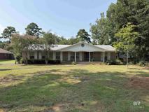 110 Patrician Dr - Photo 1 of 1