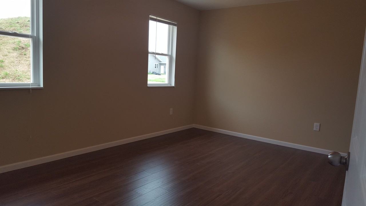 3817 Kensington Pl - Photo 2 of 10