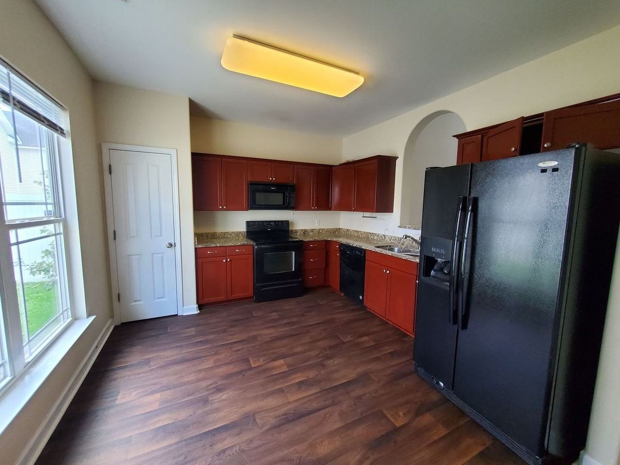 60 Summer Hill Ct - Photo 6 of 21