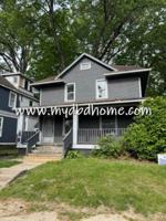 featured image of 3006 Thompson Ave