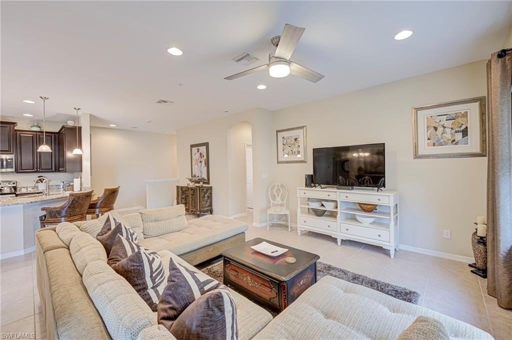 8540 Violeta St #202 - Photo 4 of 24