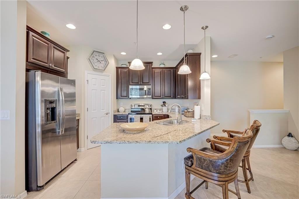 8540 Violeta St #202 - Photo 5 of 24