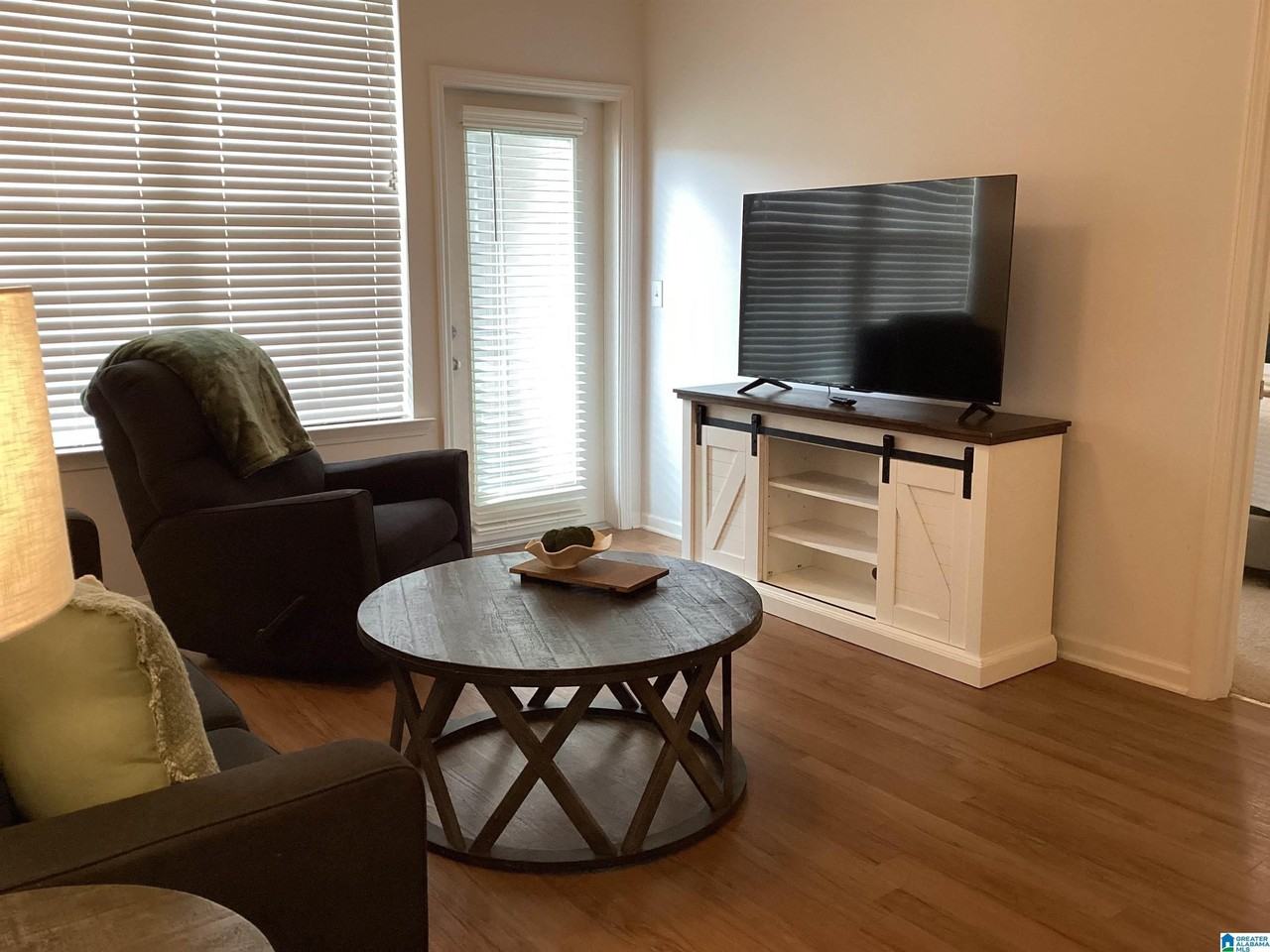 1860 Oxmoor Rd #532 - Photo 6 of 17