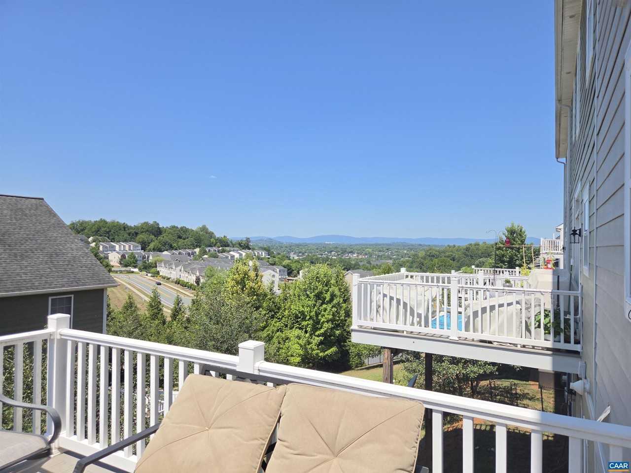 2441 Winthrop Dr - Photo 3 of 29