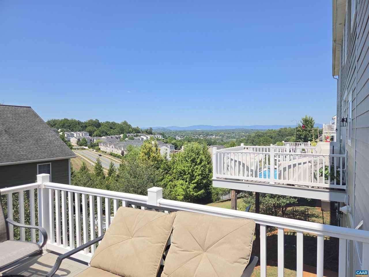 2441 Winthrop Dr - Photo 4 of 29