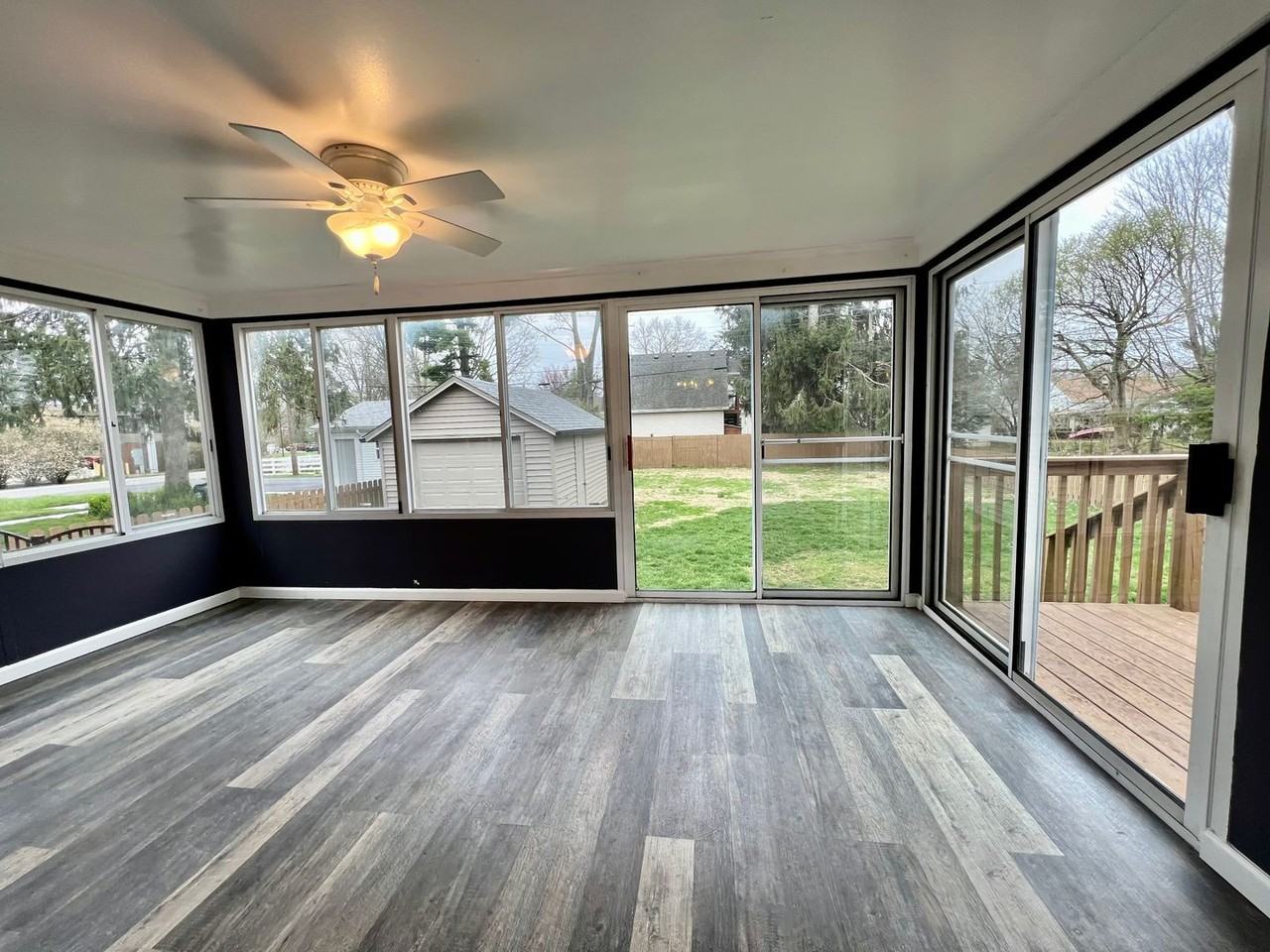 3922 Grandview Ave - Photo 5 of 50