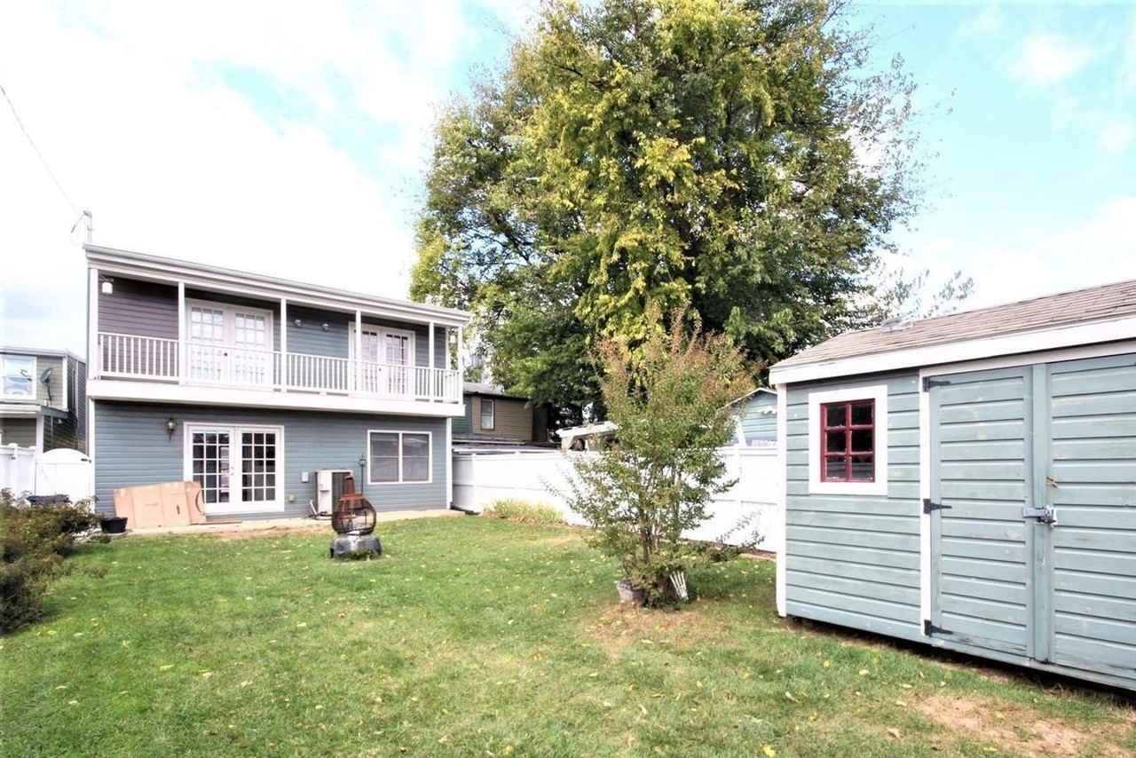 112 Water St - Photo 4 of 29