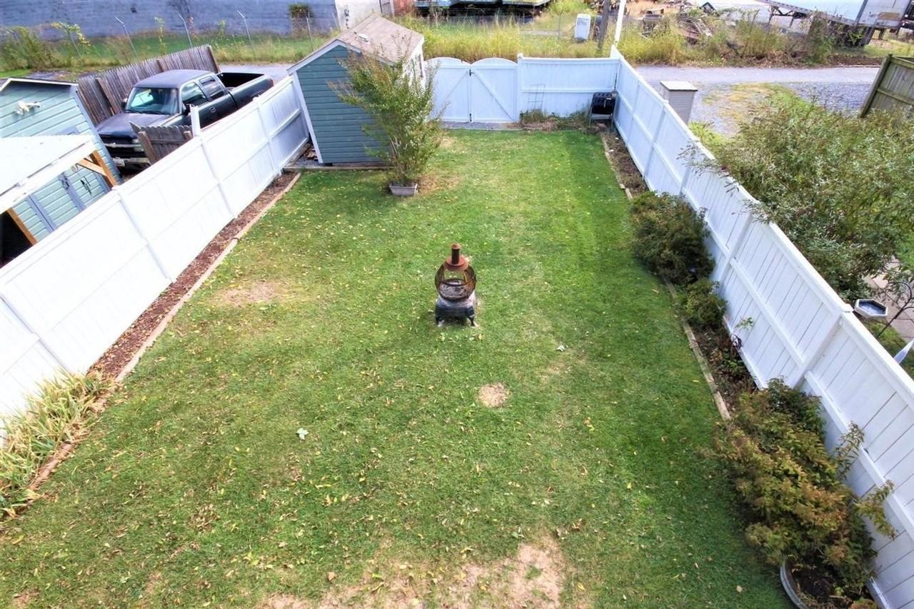 112 Water St - Photo 5 of 29