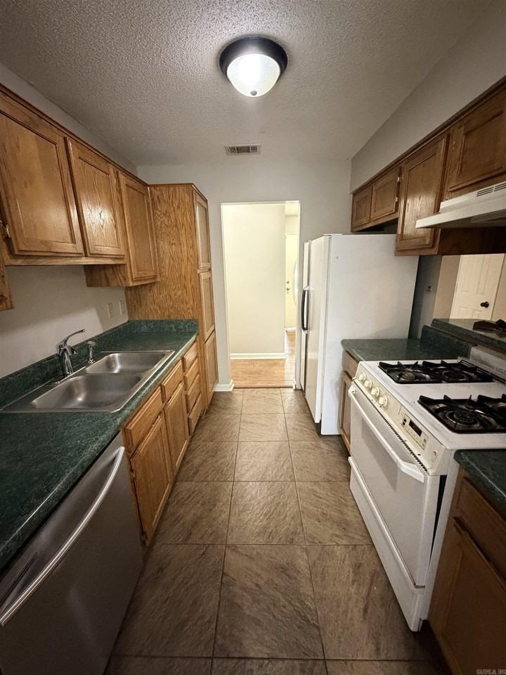 3201 Stivers Blvd - Photo 4 of 12