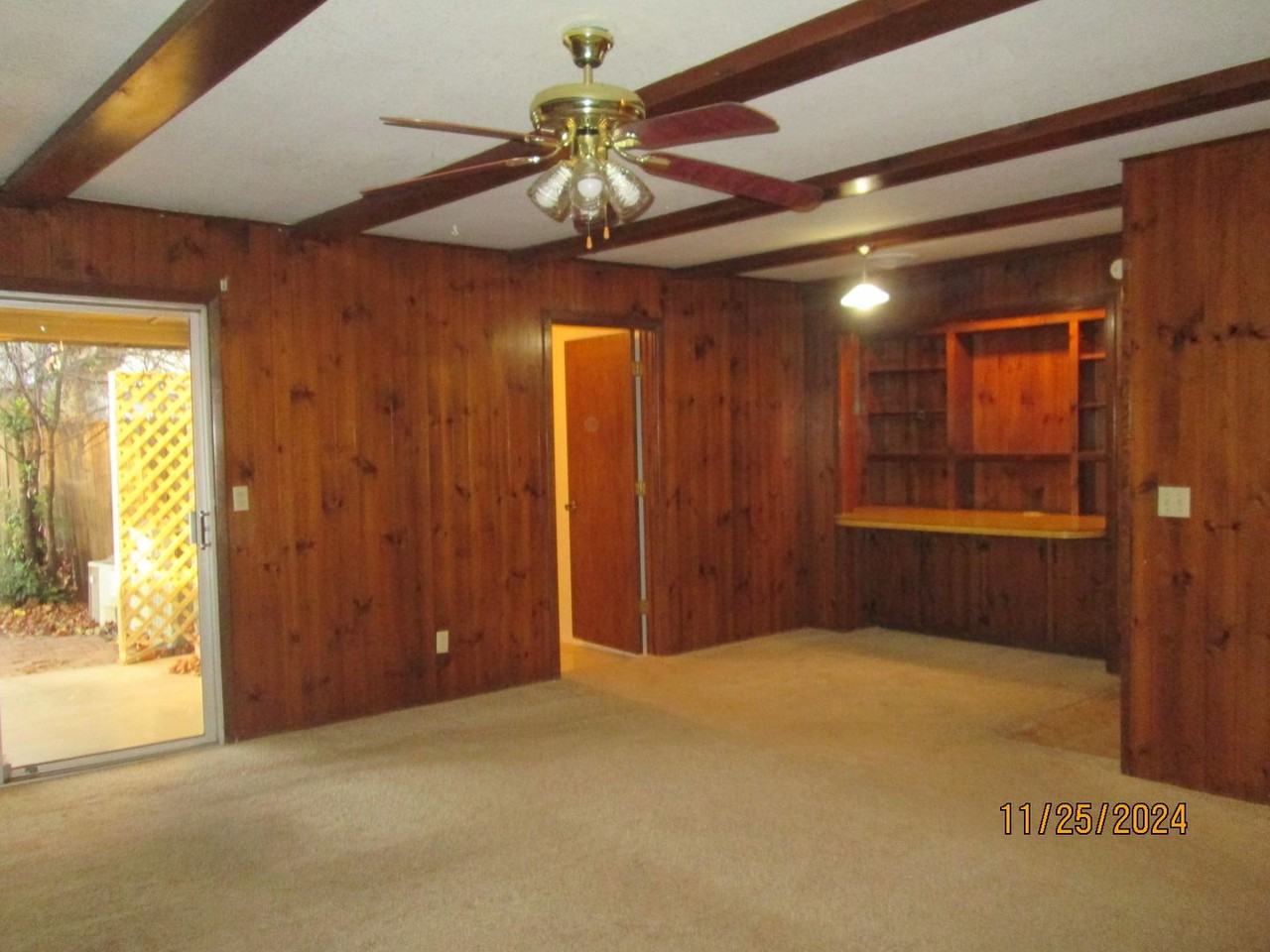 3402 W 10th St - Photo 4 of 12